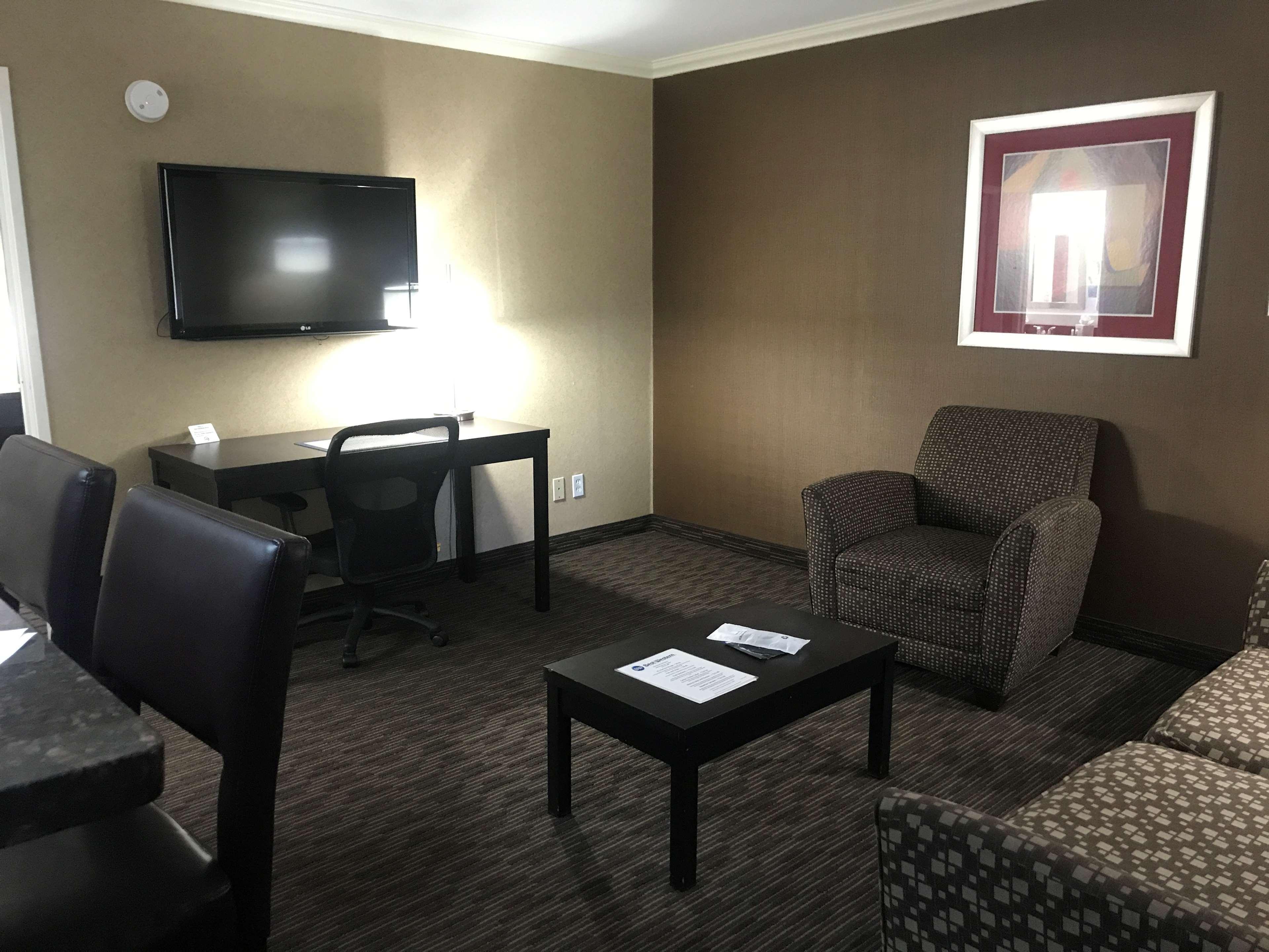 Best Western Yuma Mall Hotel & Suites Exterior photo