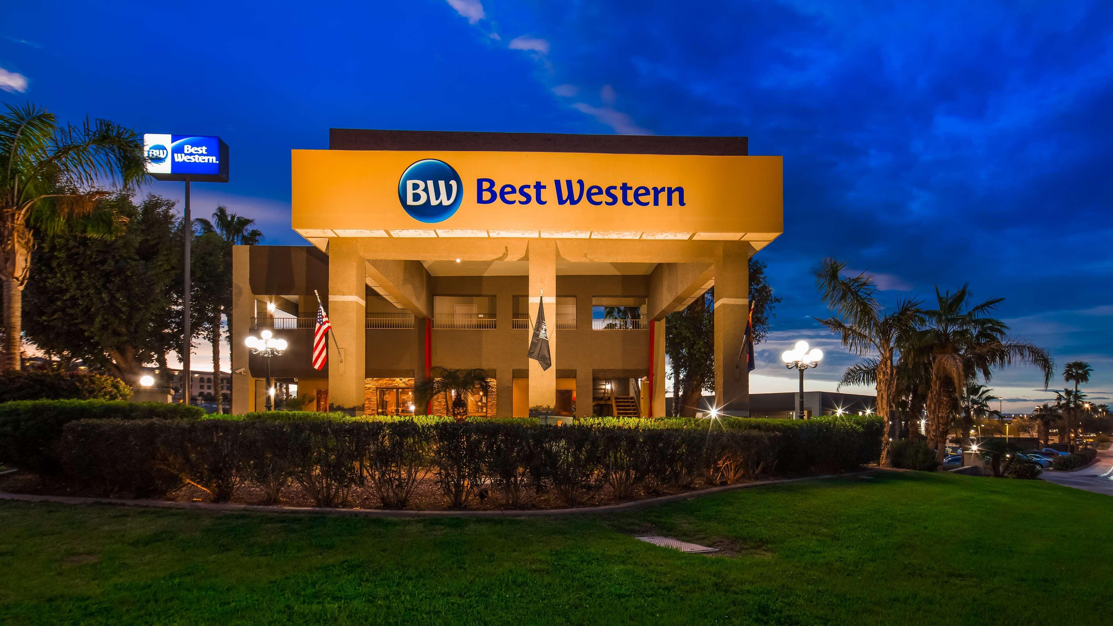 Best Western Yuma Mall Hotel & Suites Exterior photo